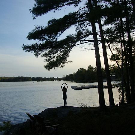 Westwind Inn On The Lake Buckhorn Εξωτερικό φωτογραφία